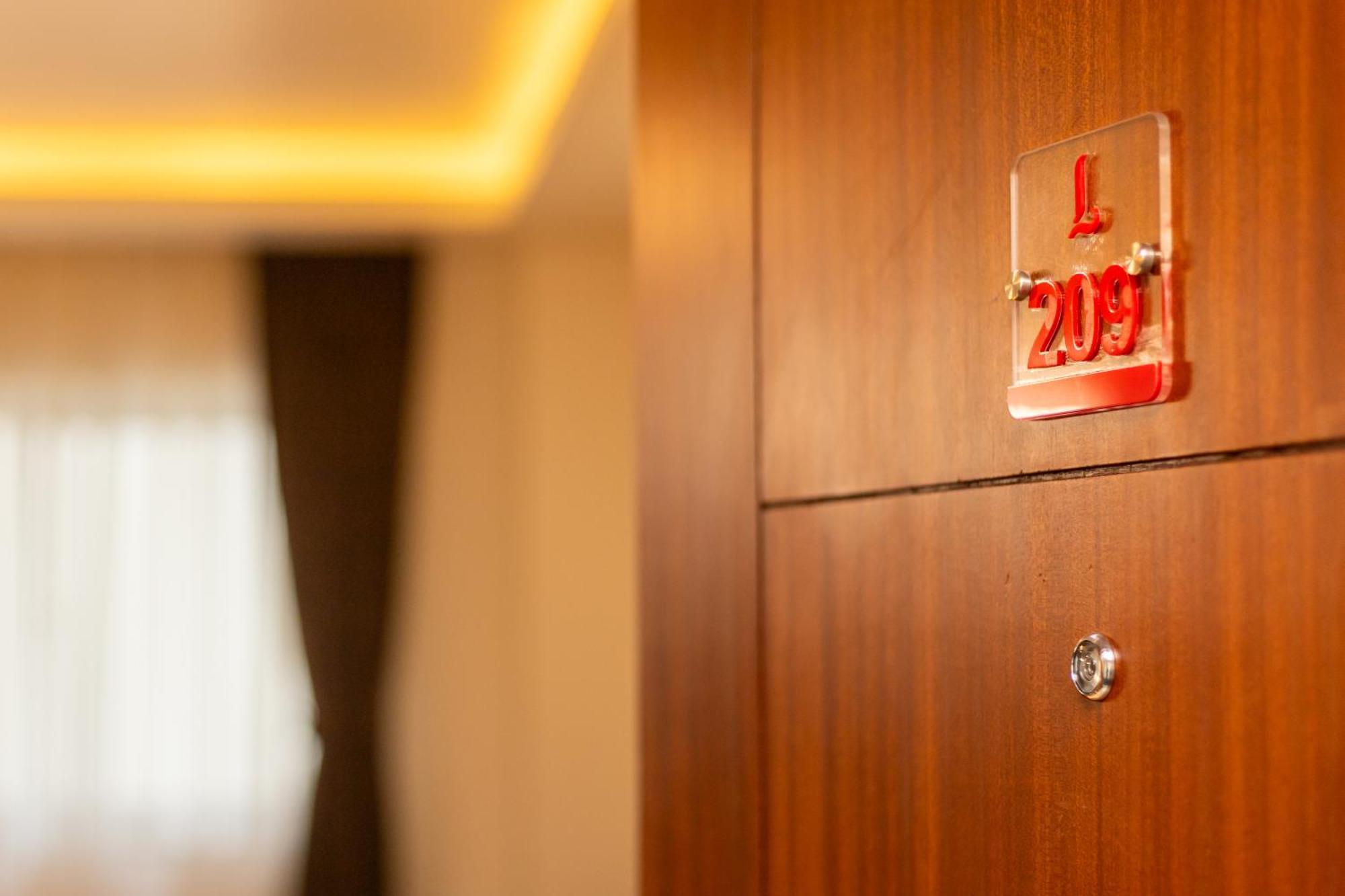 Mandala Norling Lords Prime Kathmandu Hotel Exterior photo
